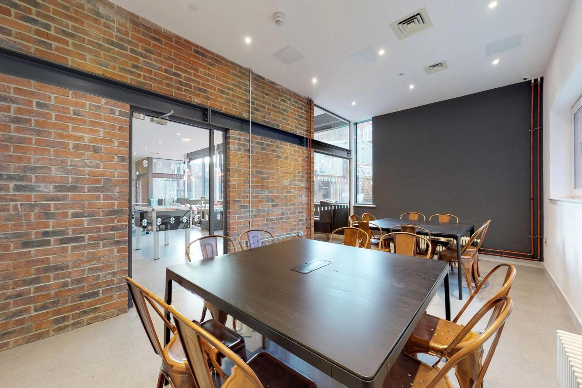 Premium Ensuite At Stepney Yard In Apartment *