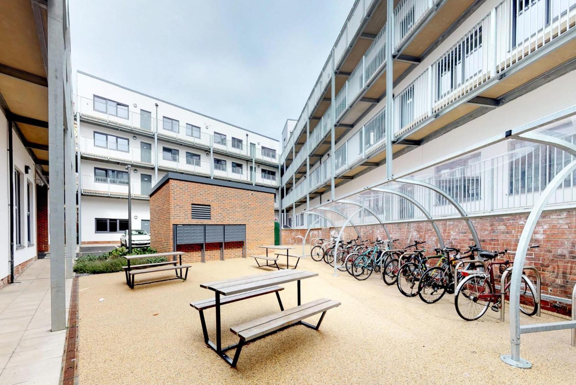 Premium Ensuite At Stepney Yard In Apartment *